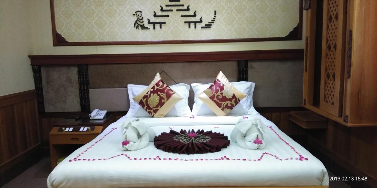 Palace Hotel Mandalay Ngoại thất bức ảnh